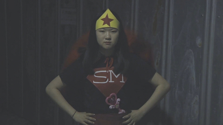 영화 <두 얼간이> 스틸컷 이미지